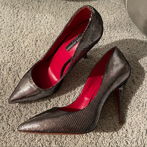 CHARLES JOURDAN claire metallic silver stilettos 8M NWT - Picture 2 of 10